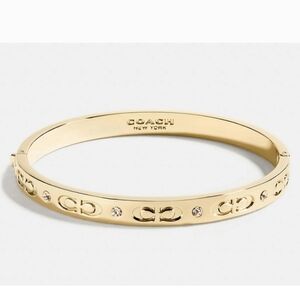 New! Coach Signature Hinged Bangle In Gold